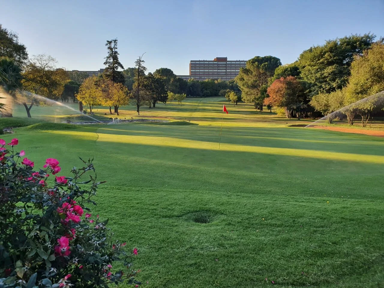 The 18th green at Services Golf Club